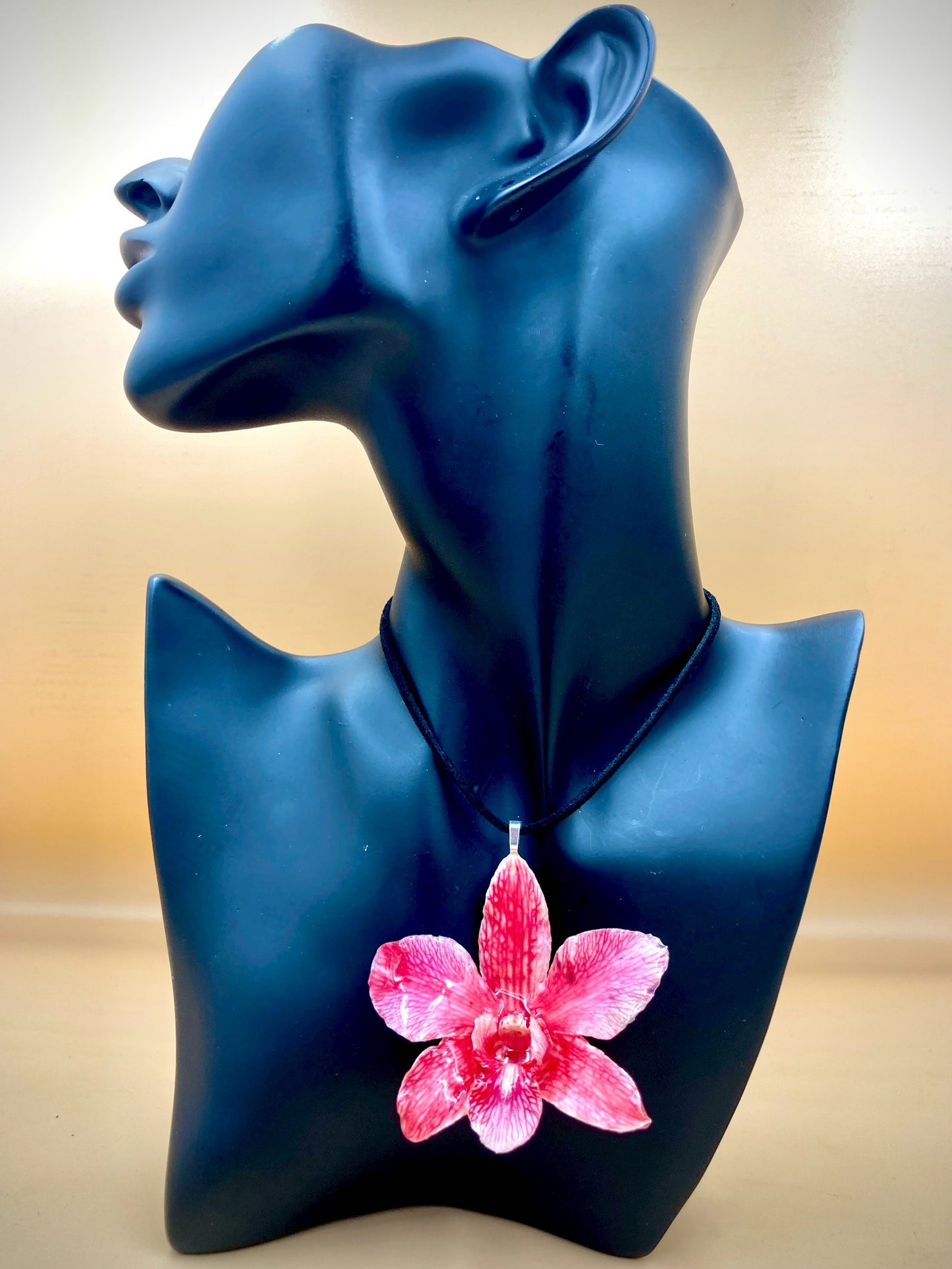 Pendant + rope necklace made from real flowers, red tone