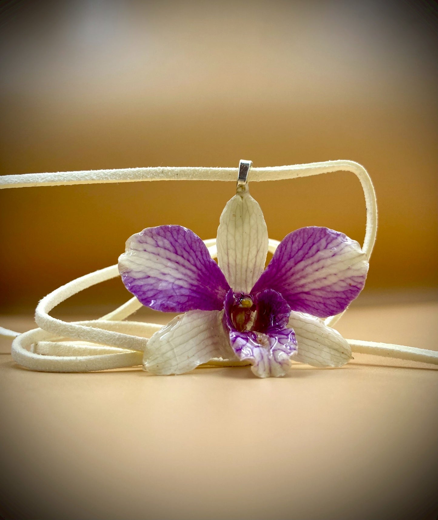Pendant + rope necklace made from real orchids, white-purple tone
