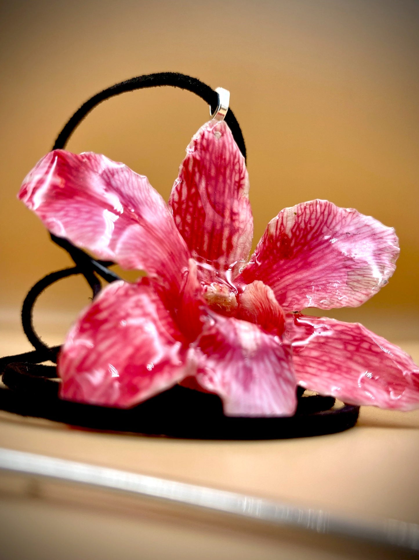 Pendant + rope necklace made from real flowers, red tone