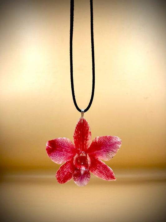 Pendant + rope necklace made from real flowers, red tone
