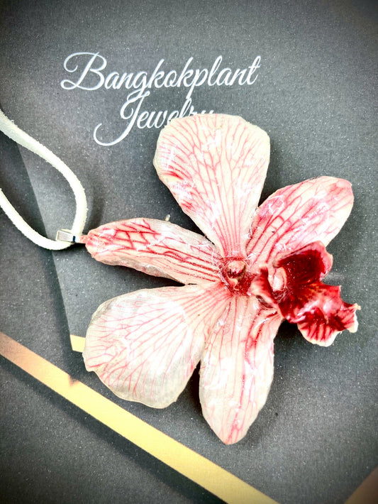 Pendant + rope necklace made from real flowers